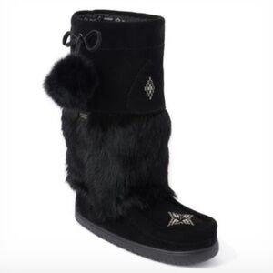 Manitobah Mukluks “Snowy Owl” Tall Black Indigenous Beaded Fur Waterproof Boots